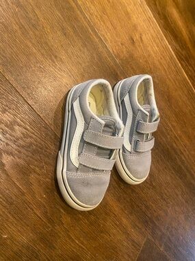 Vans Kids Light Gray & White Velcro Sneakers